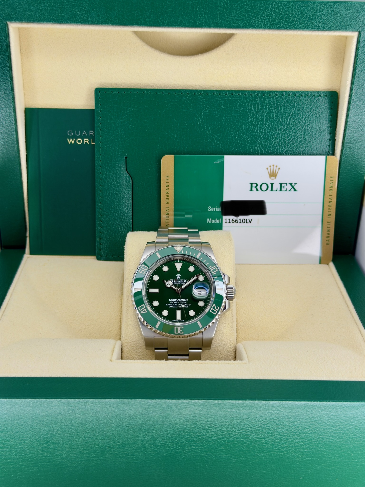 Box and Papers Pre-Owned Rolex Submariner 116610Lv Box and Papers