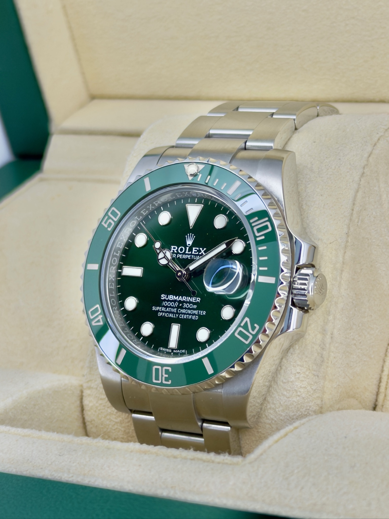 Side Face Pre-Owned Rolex Submariner 116610Lv Box and Papers
