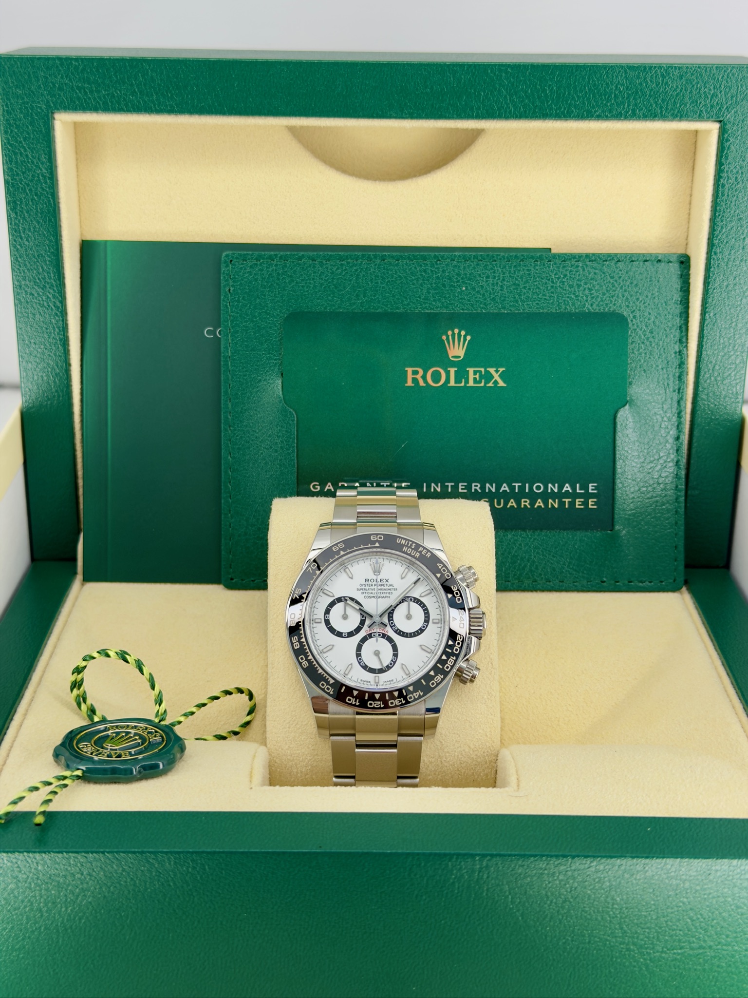 Box and Papers Pre-Owned Rolex Daytona 126500Ln Panda Box and Papers