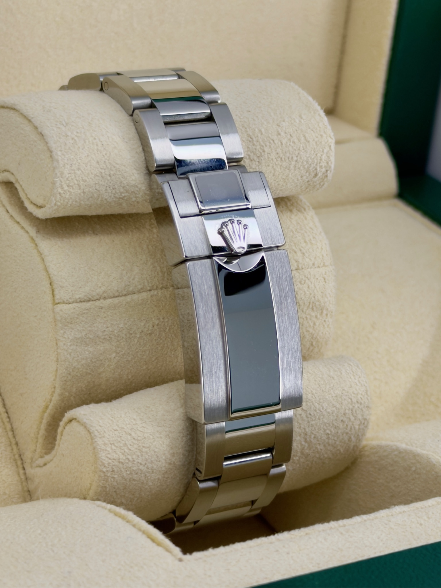 Bracelet 2 Pre-Owned Rolex Daytona 126500Ln Panda Box and Papers