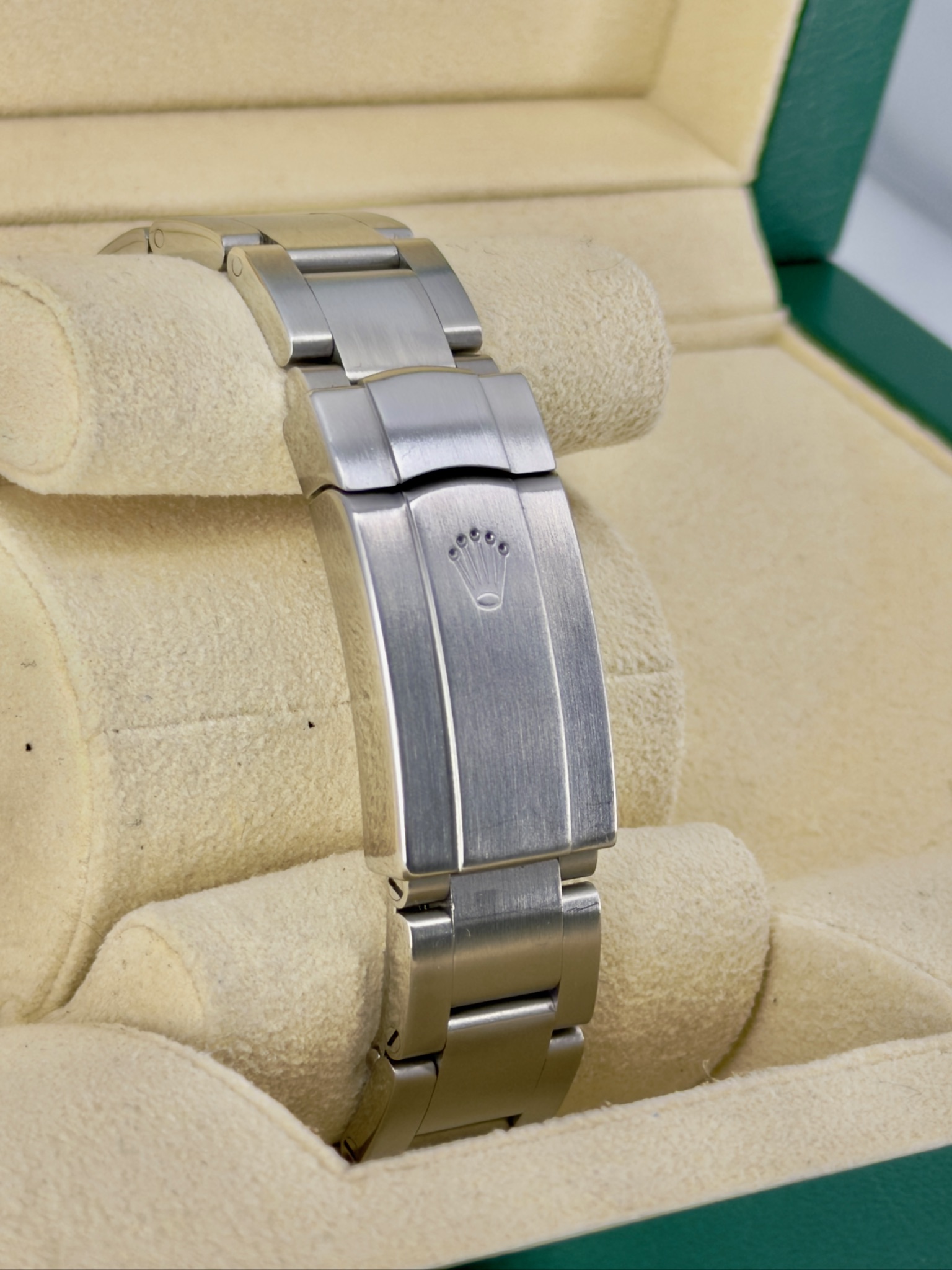 Bracelet 2 Pre-Owned Rolex Oyster Perpetual 114200 Watch and Box