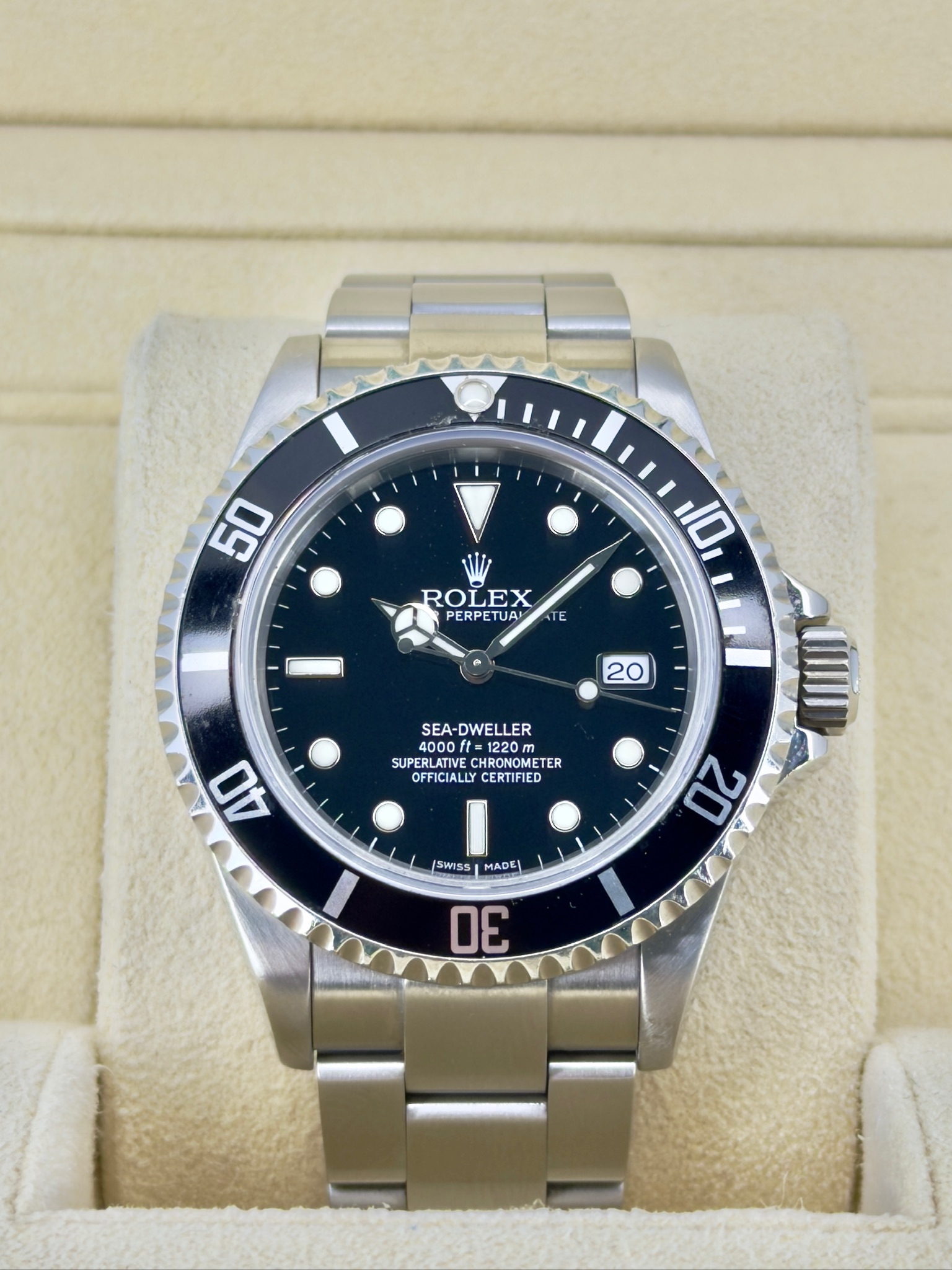 Front Face Pre-Owned Rolex Sea-Dweller 16600 Watch Only