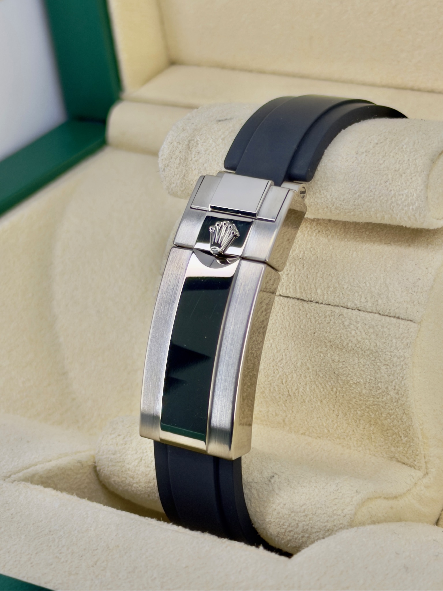 Bracelet Pre-Owned Rolex Daytona Ghost 126519 Box and Papers