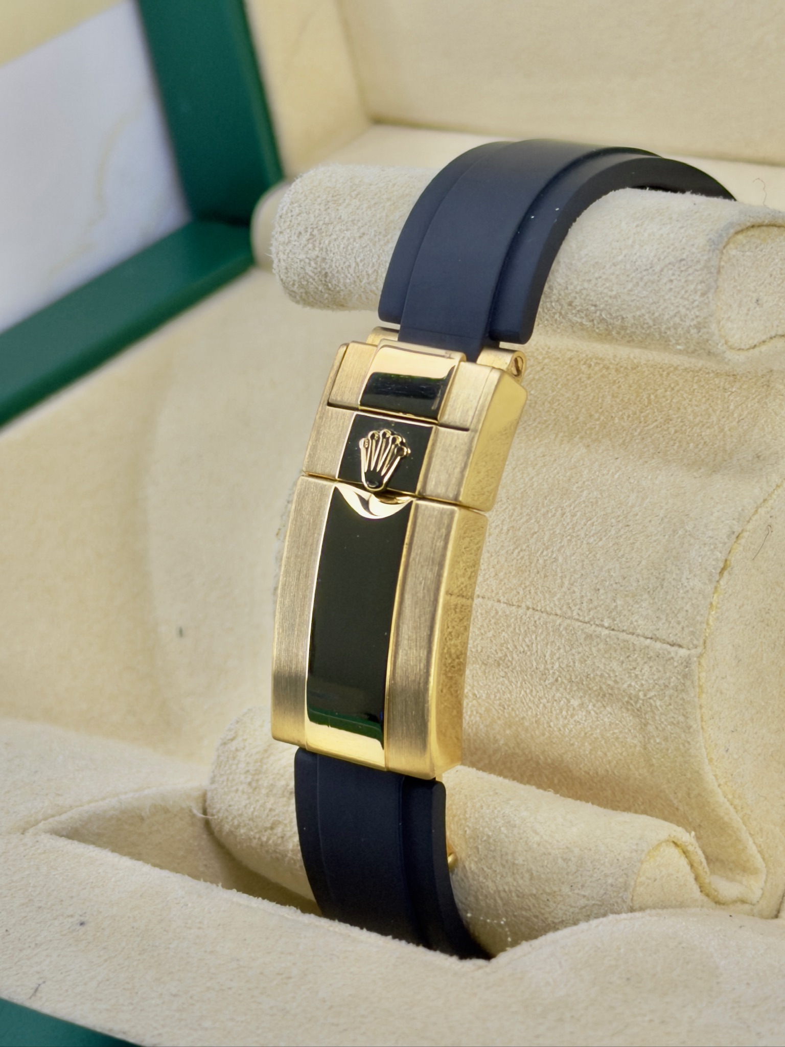 Bracelet Pre-Owned Rolex Daytona 116518LN Box and Papers