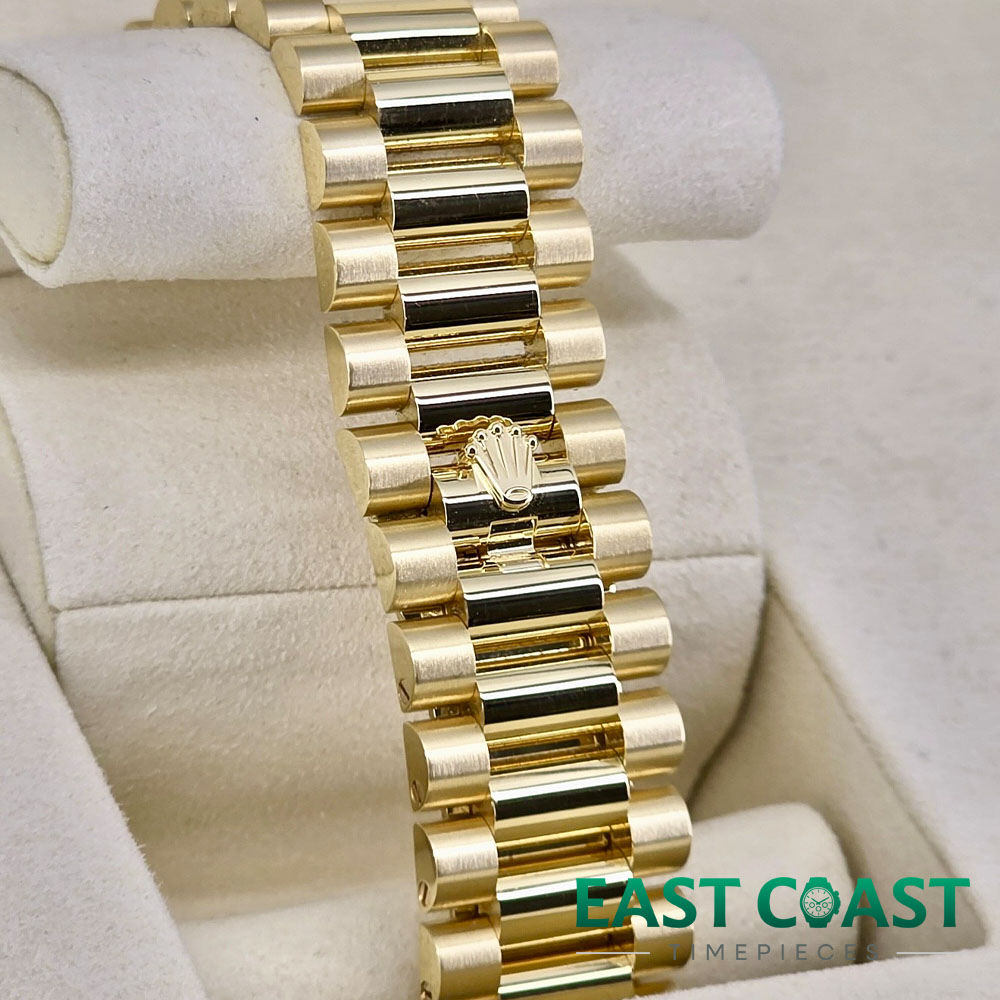 Bracelet Pre-Owned Rolex Day-Date 228238 Green Ombre