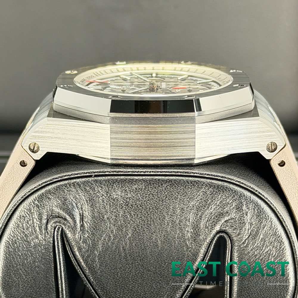 Side Shot 2 Pre-Owned Audemars Piguet Royal Oak Offshore 26405CE