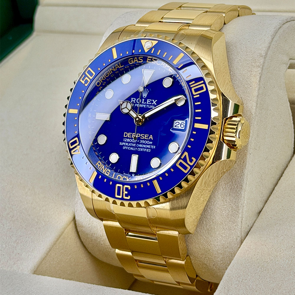 Side Face 2 Pre-Owned Rolex DEEPSEA Sea-Dweller 136668