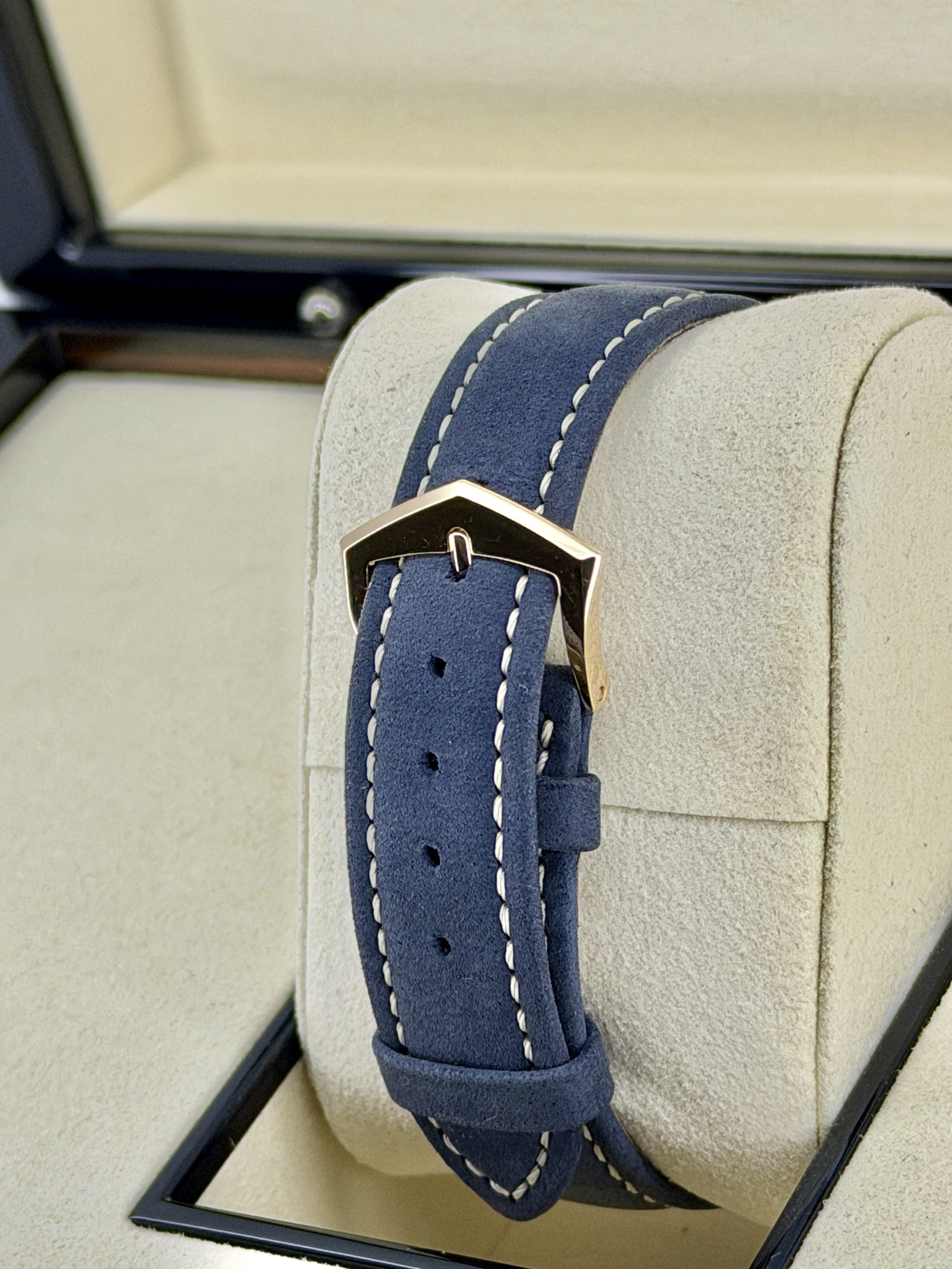 Strap 2 Pre-Owned Patek Philippe Calatrava Travel Time 5224R