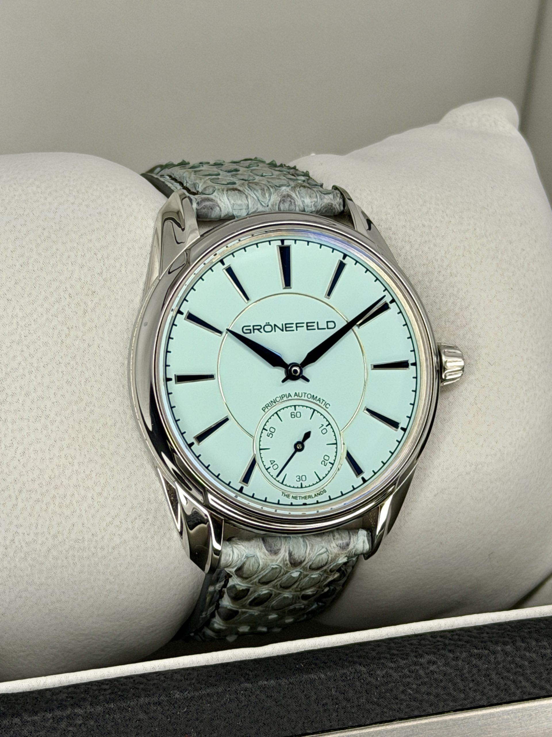 1941 "Tiffany" Box and Papers - Image 2