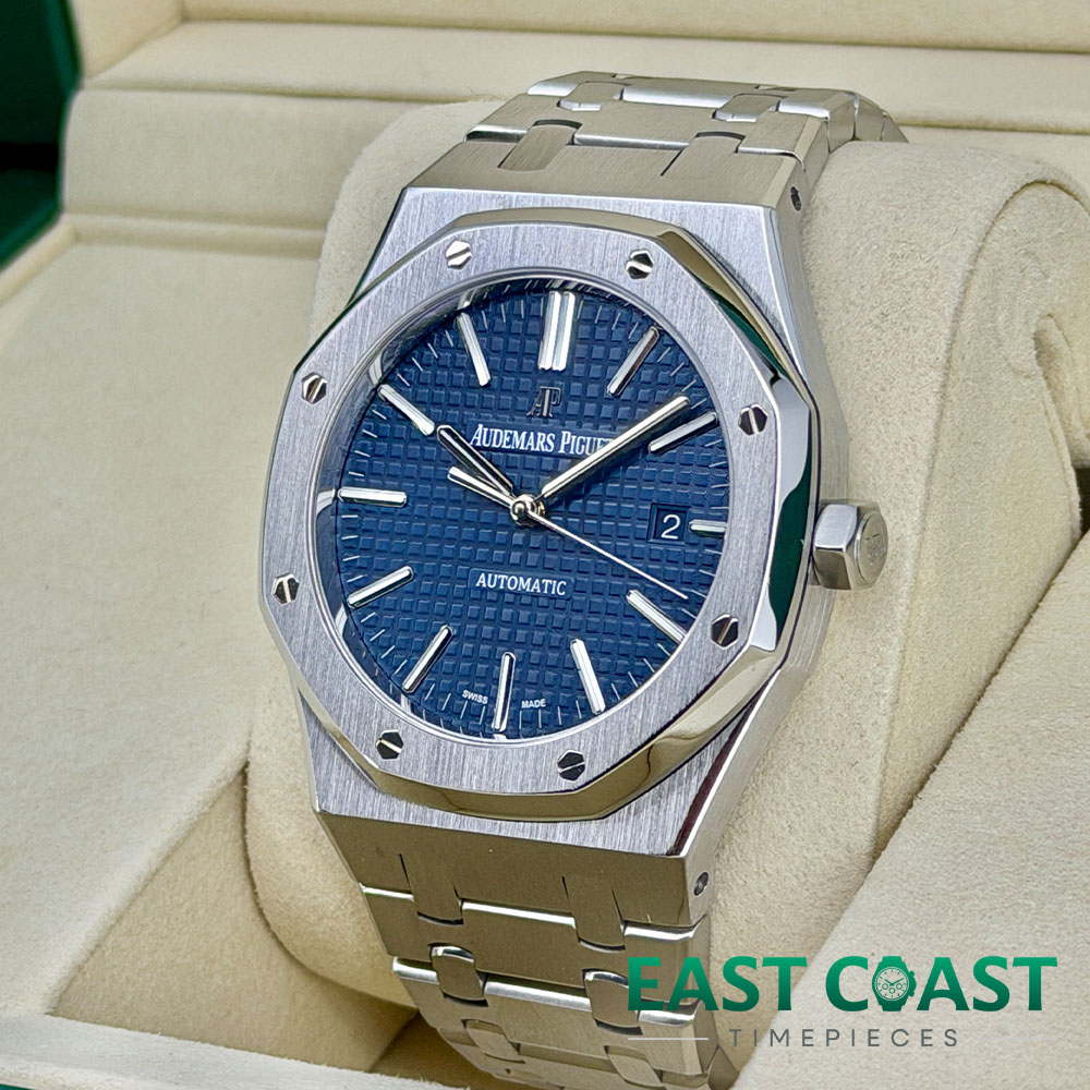 Left Side Face Audemars Piguet Royal Oak 15400ST for sale