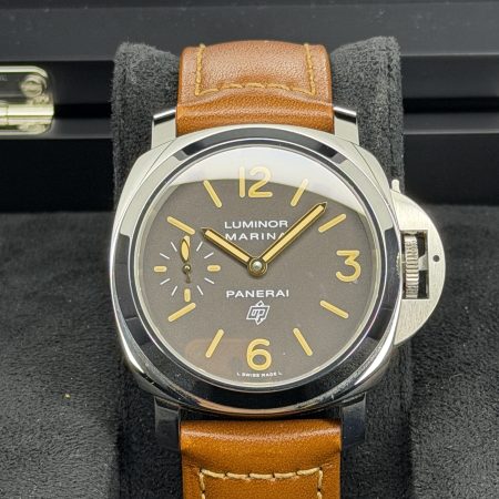 Front Face Pre-Owned Panerai Luminor PAM00632