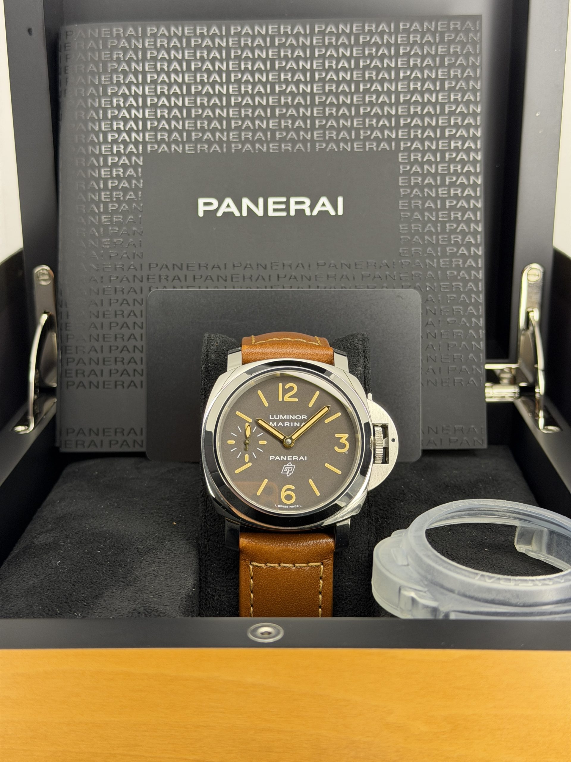 Box and Papers Pre-Owned Panerai Luminor PAM00632