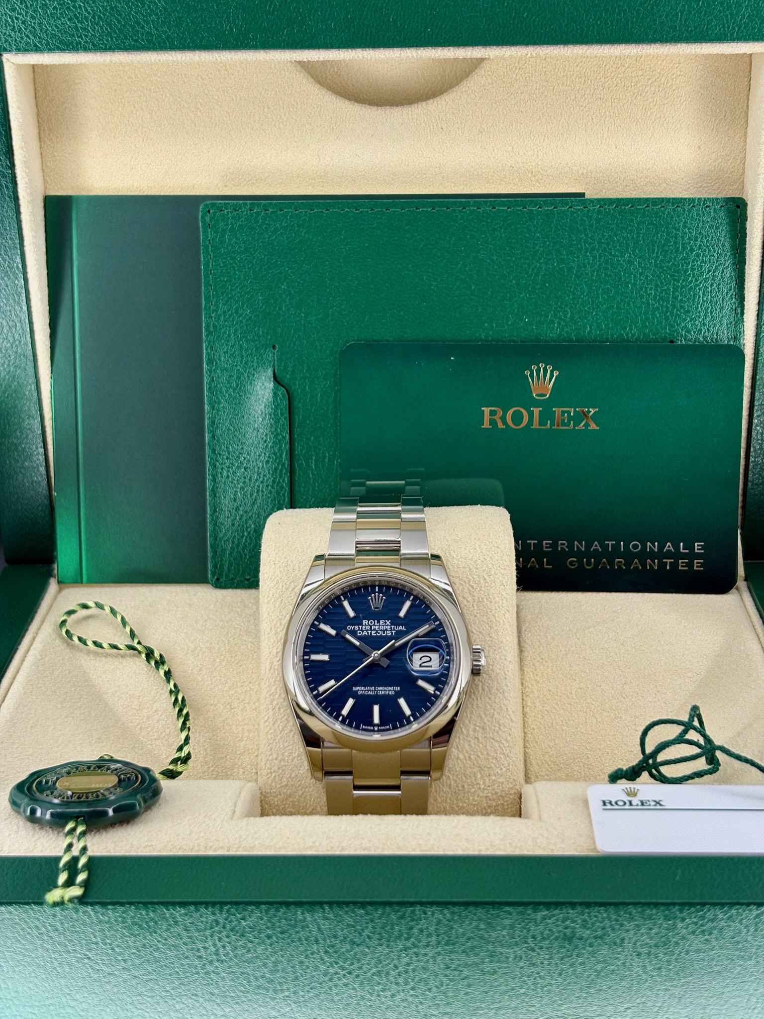 Box and Papers Pre-Owned Rolex Datejust 126200 Box and Papers