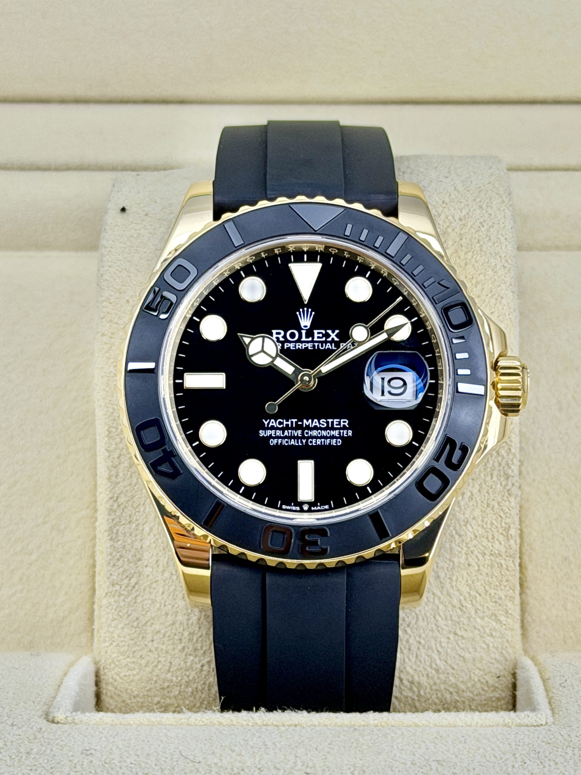 Front Face Pre-Owned Rolex Yachtmaster 226658