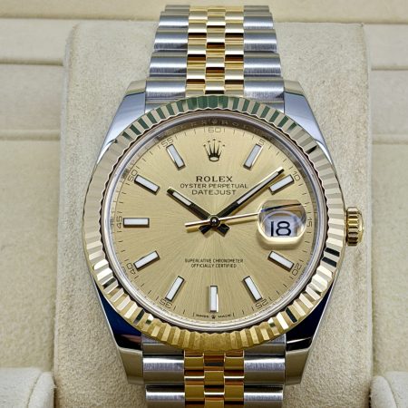 Front Face Pre-Owned Rolex Datejust 126333