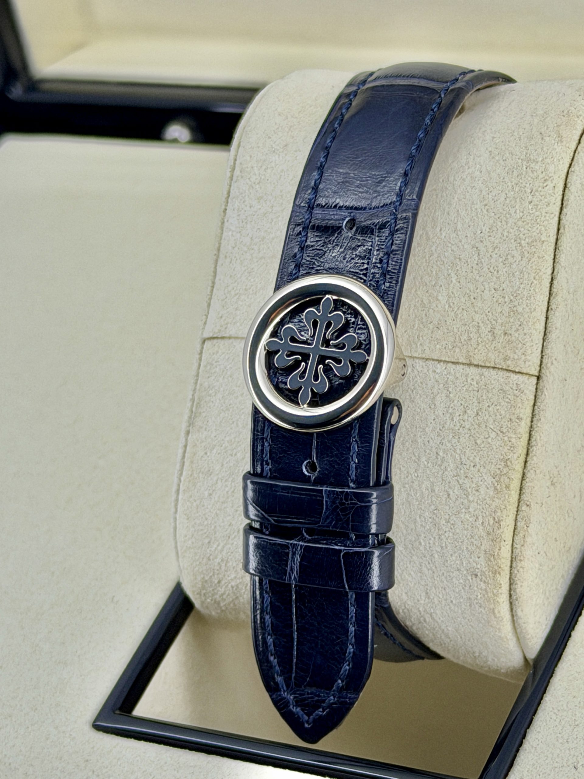 Strap 2 Pre-Owned Patek Philippe 5396G