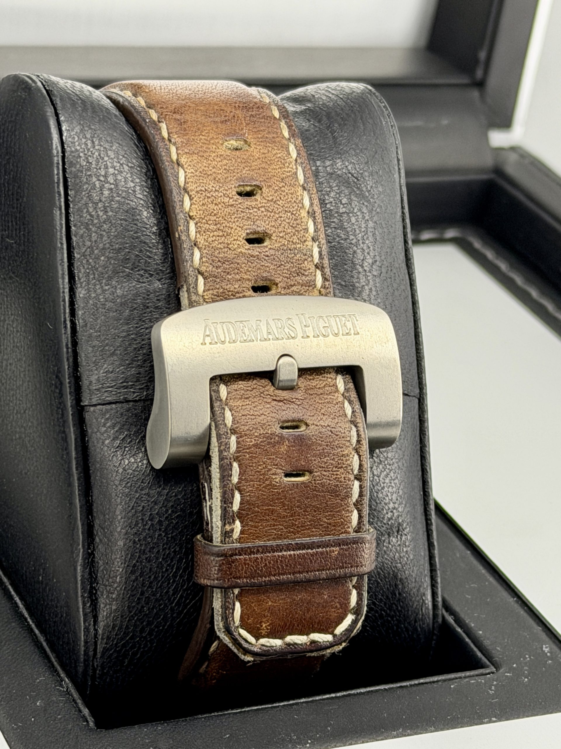Strap Pre-Owned Audemars Piguet Royal Oak Offshore 25863TI