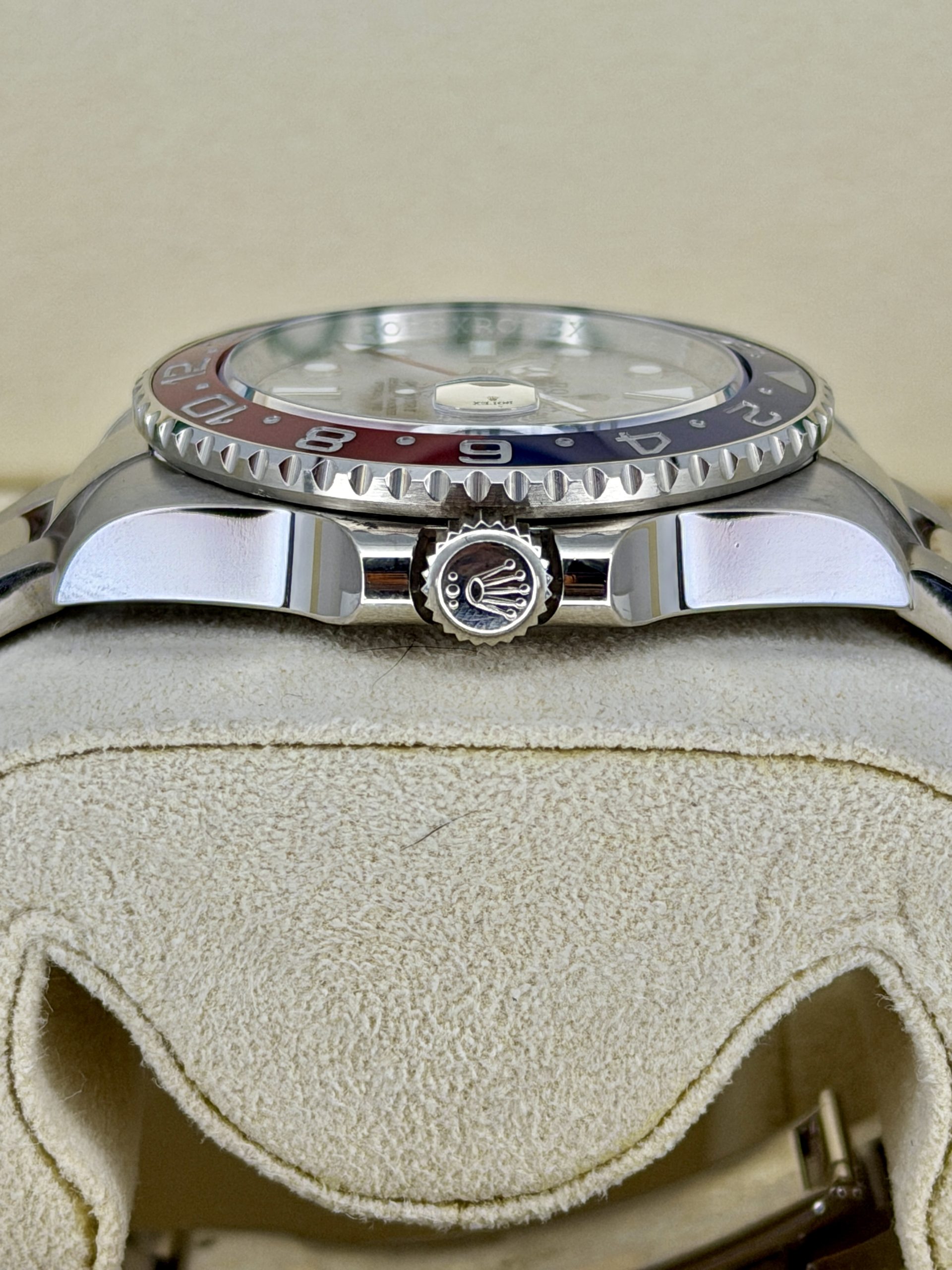 Side Shot 2 Pre-Owned Rolex GMT Master II 126719 Meteorite