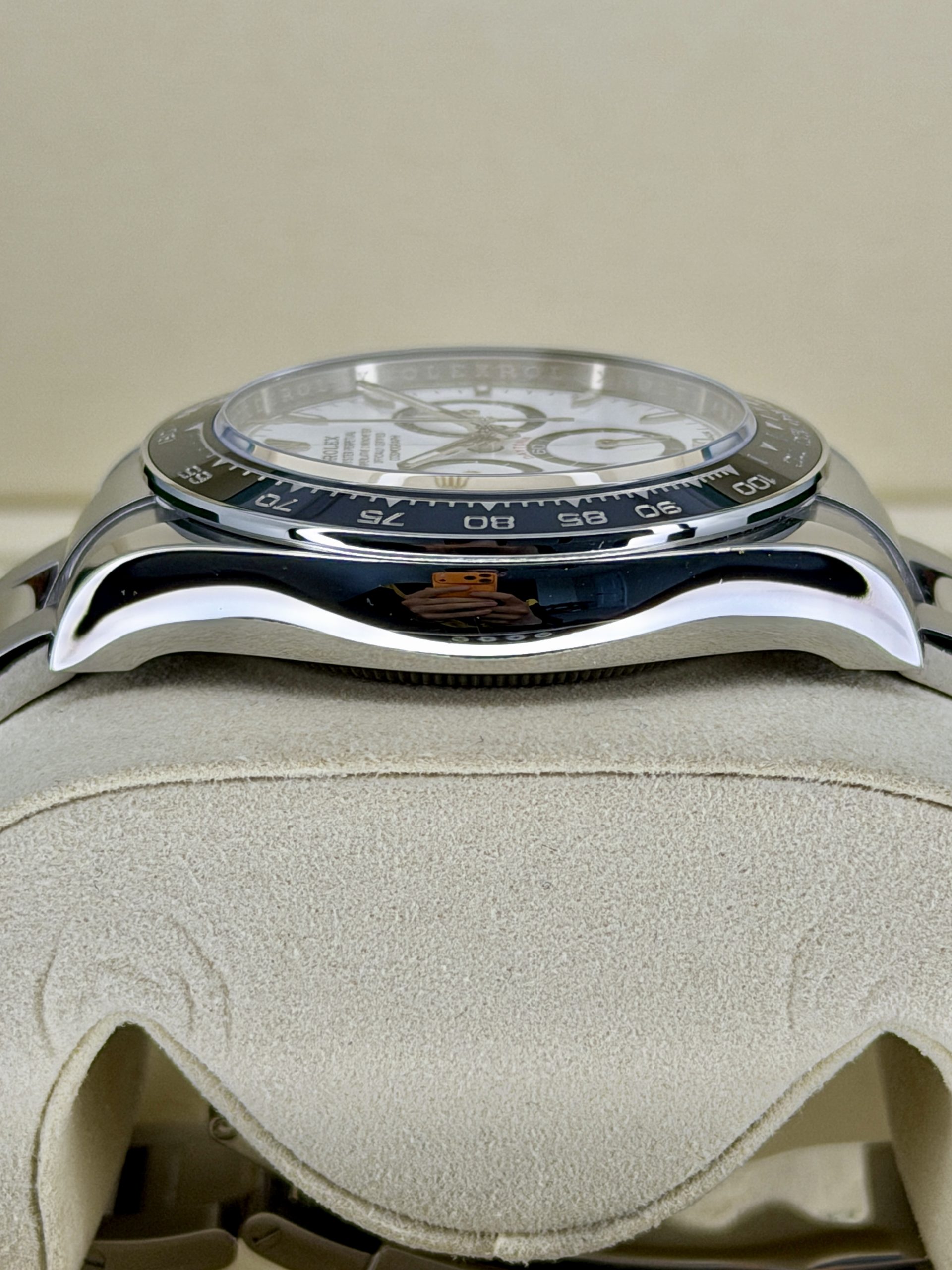 Side Case Pre-Owned Rolex Daytona 126500LN Panda