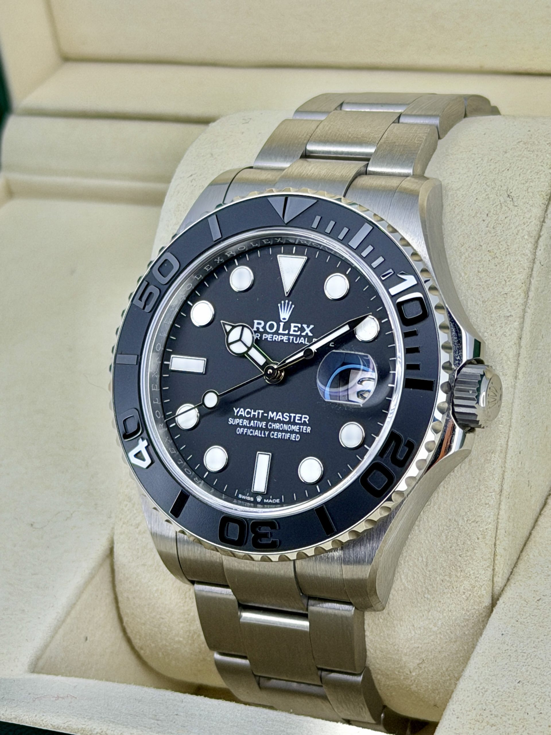 Side Face 2 Pre-Owned Rolex Yachtmaster 226627 Titanium
