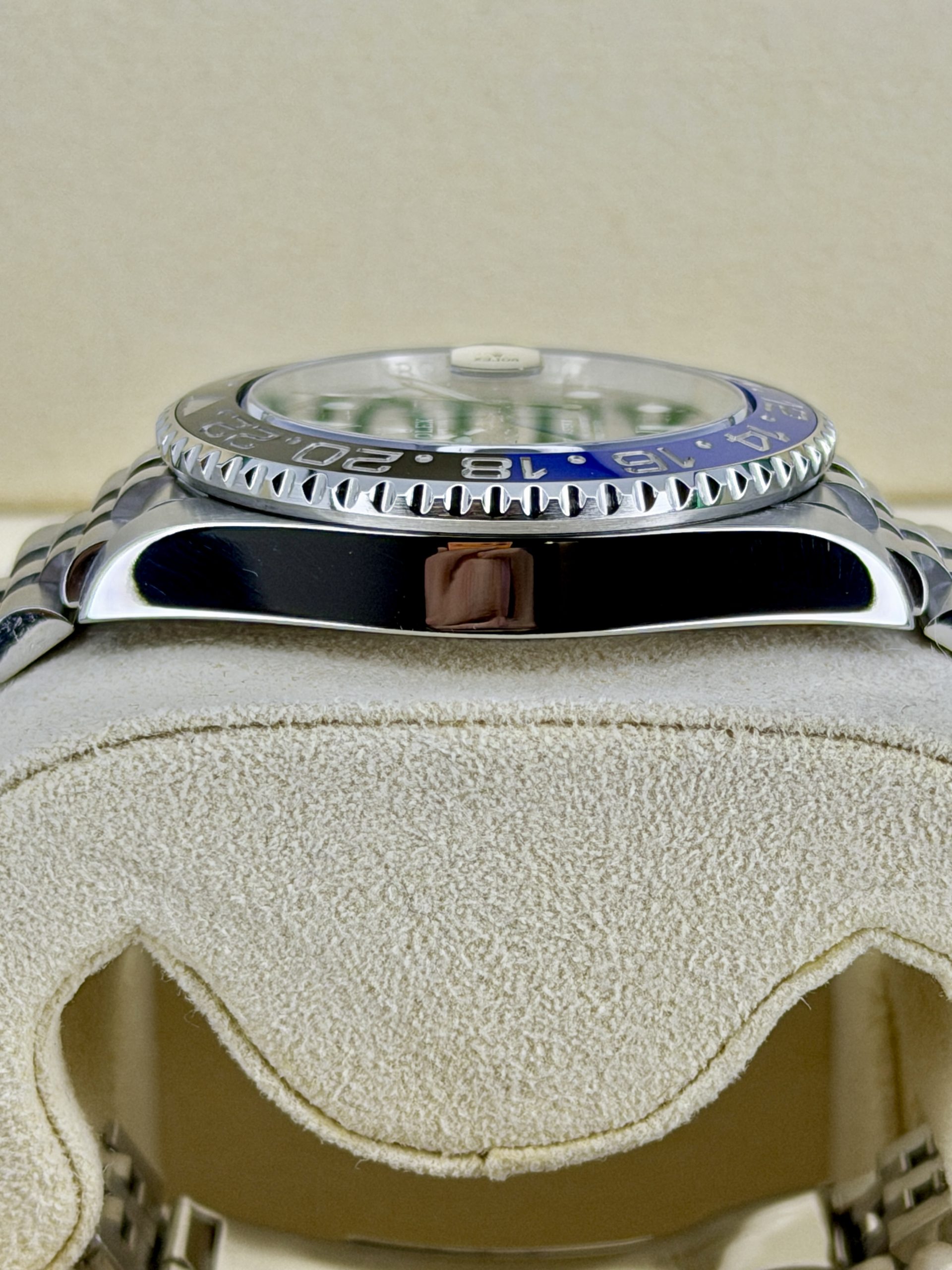 Side Case 1 Pre-Owned Rolex GMT Master II 126710BLNR Batgirl