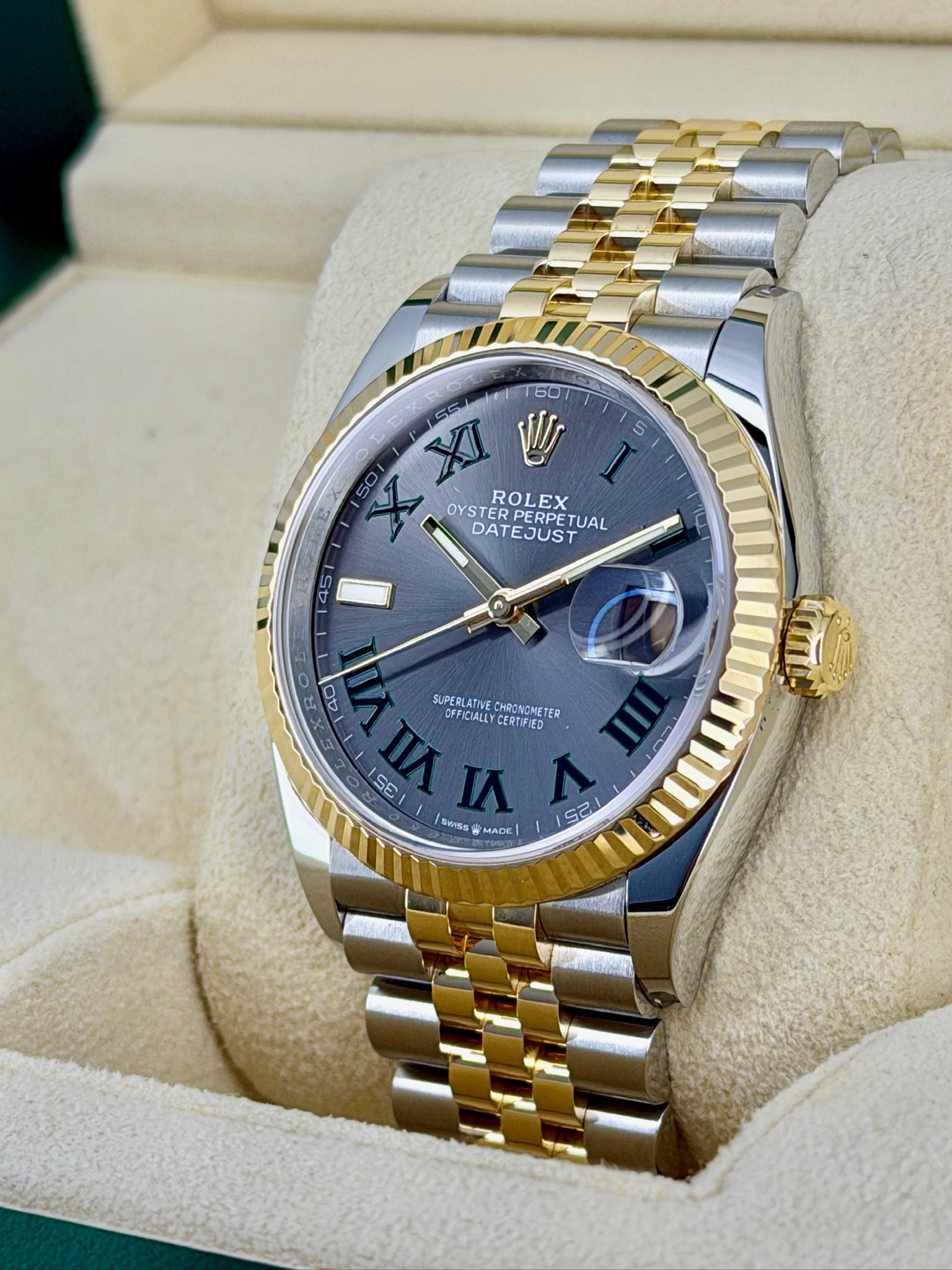 Side Face Pre-Owned Rolex DateJust 126233 Box and Papers
