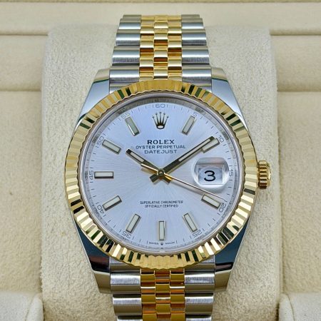 Front Face Pre-Owned Rolex DateJust 12633 Box and Papers