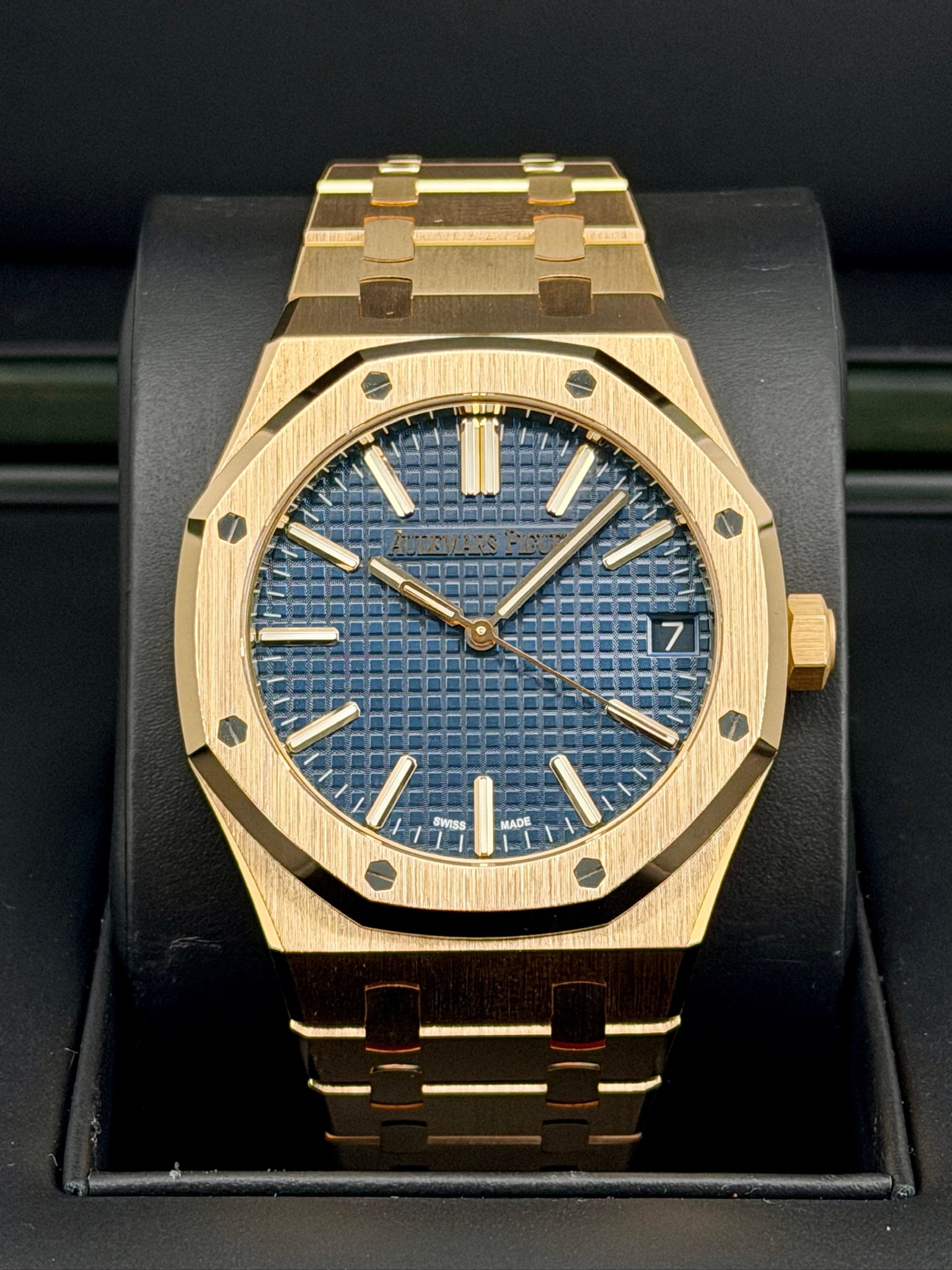 Front Face Pre-Owned Audemars Piguet 11510OR Box and Papers