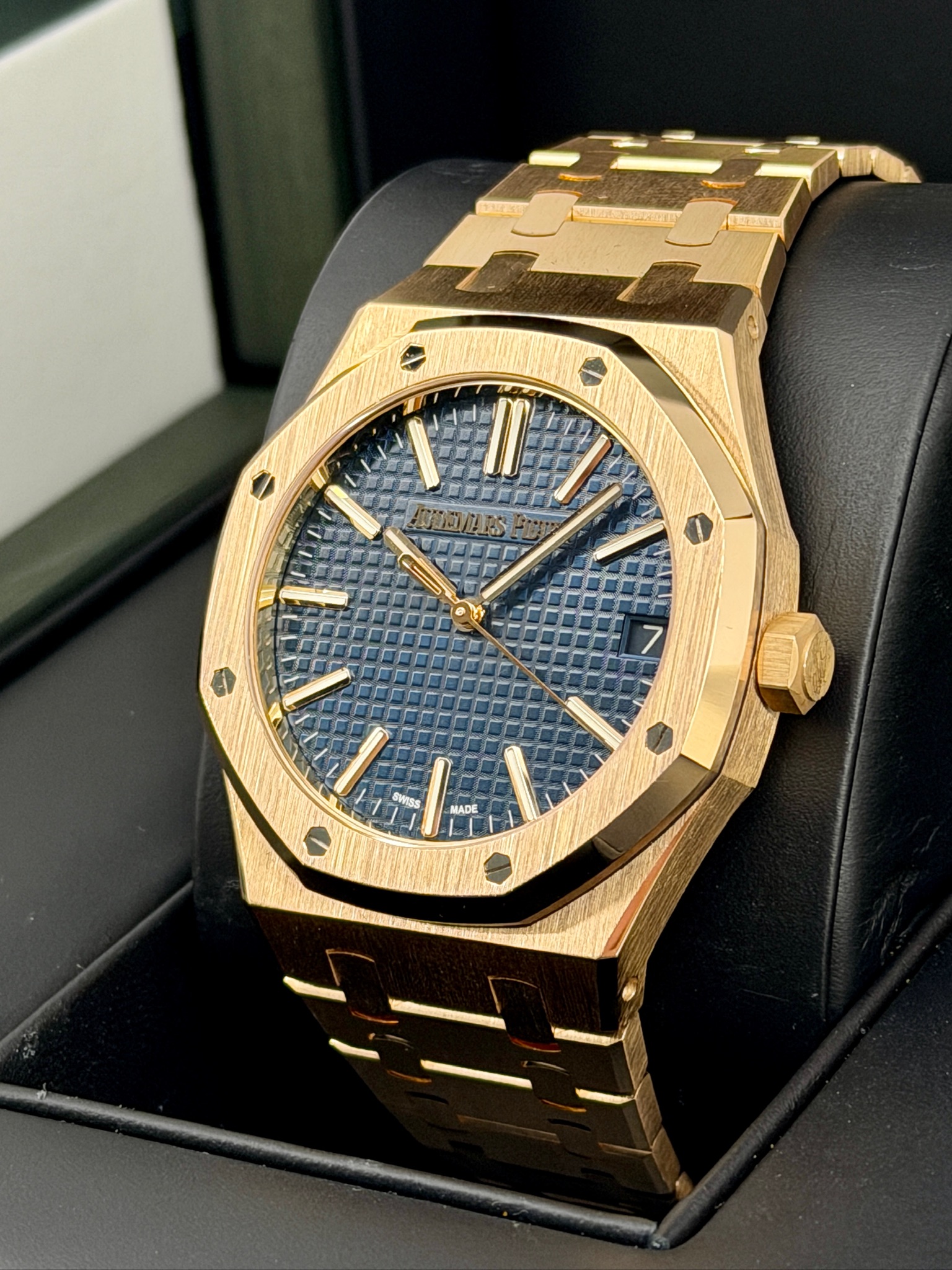 Side Face Pre-Owned Audemars Piguet 11510OR Box and Papers