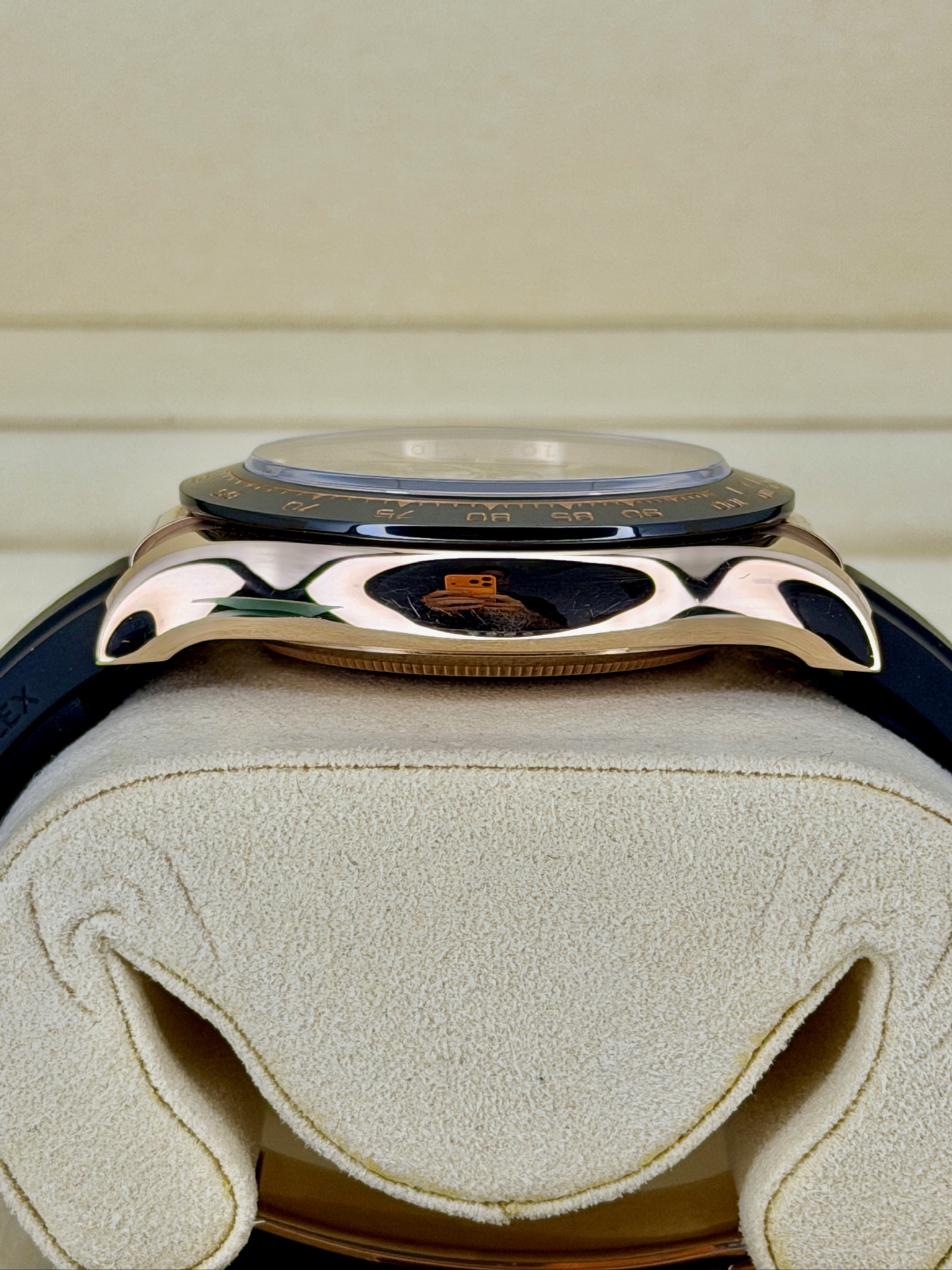 Side Shot 2 Pre-Owned Rolex Daytona Chocolate 116515