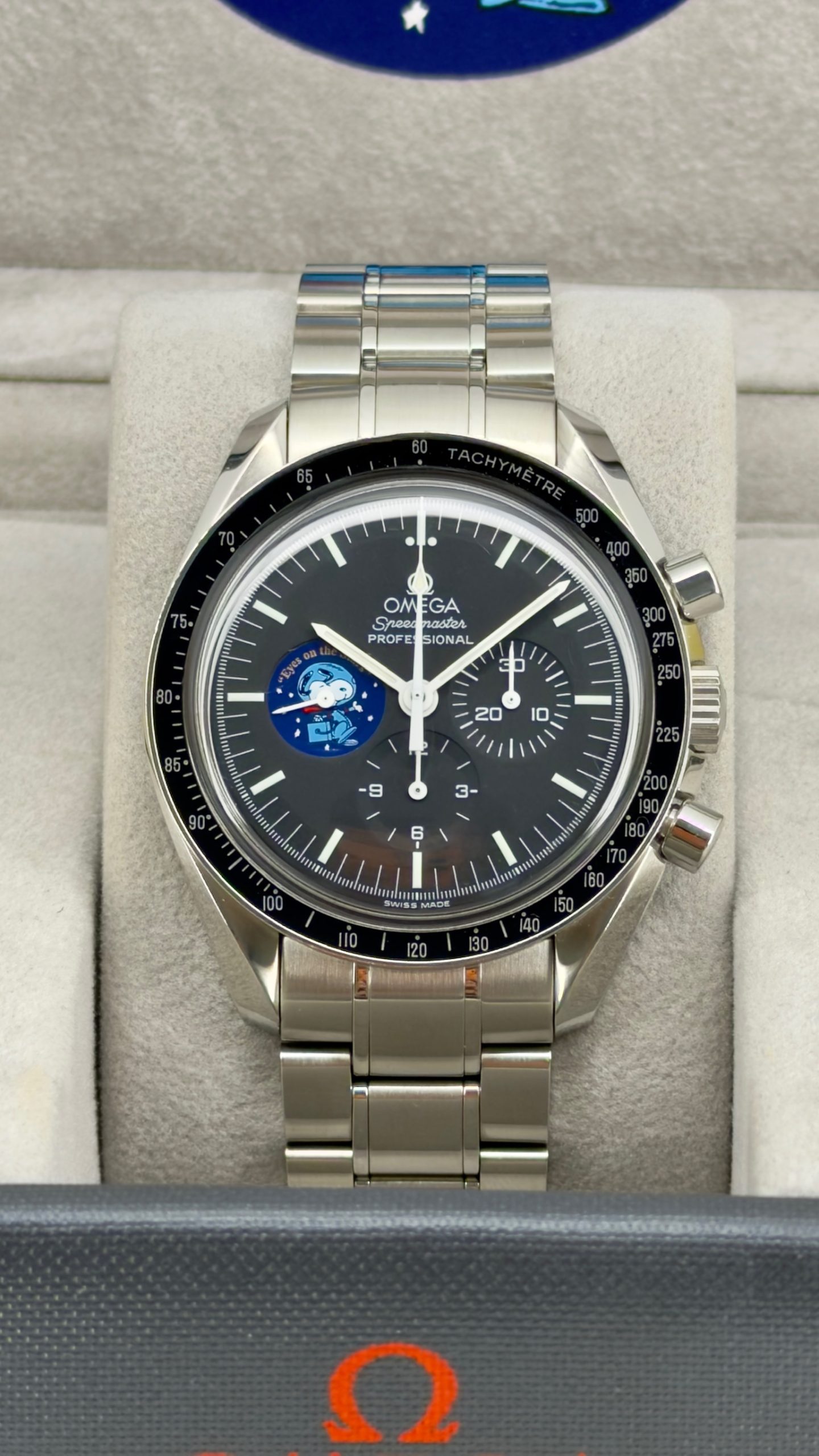 Front Face Pre-Owned Omega Speedster 3578.51.00 Box and Papers