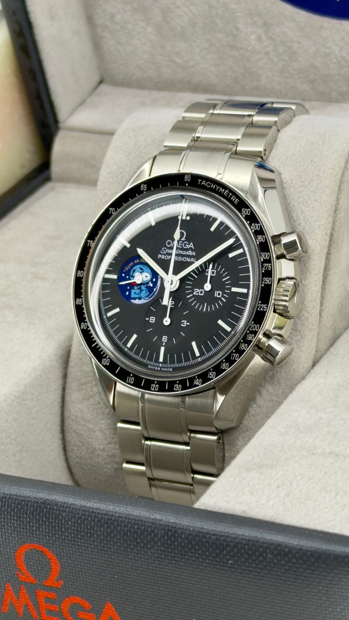 Side Face Pre-Owned Omega Speedster 3578.51.00 Box and Papers