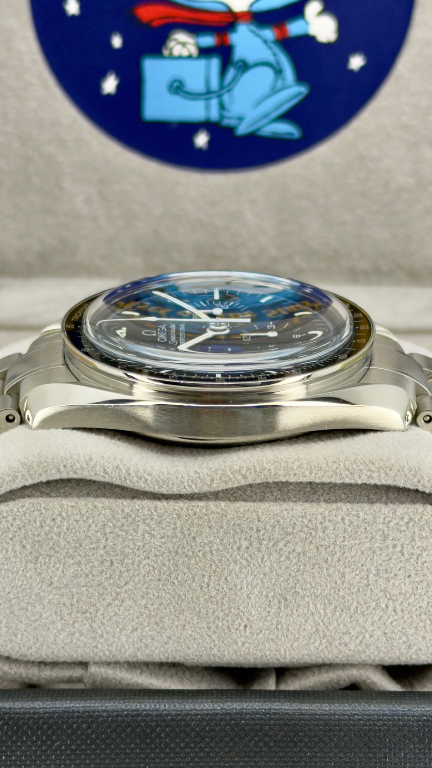 Side Shot 2 Pre-Owned Omega Speedster 3578.51.00 Box and Papers
