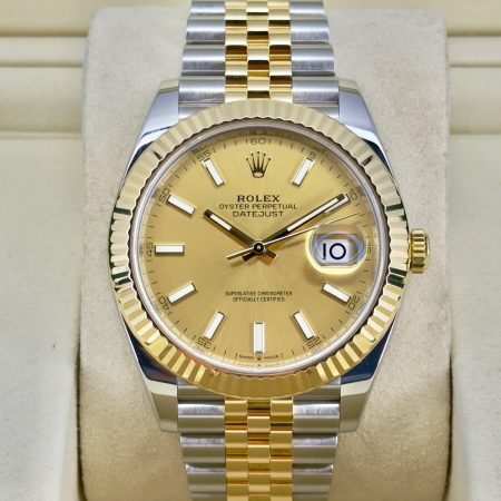 Front Face Pre-Owned Rolex Datejust 126333 Box and Papers