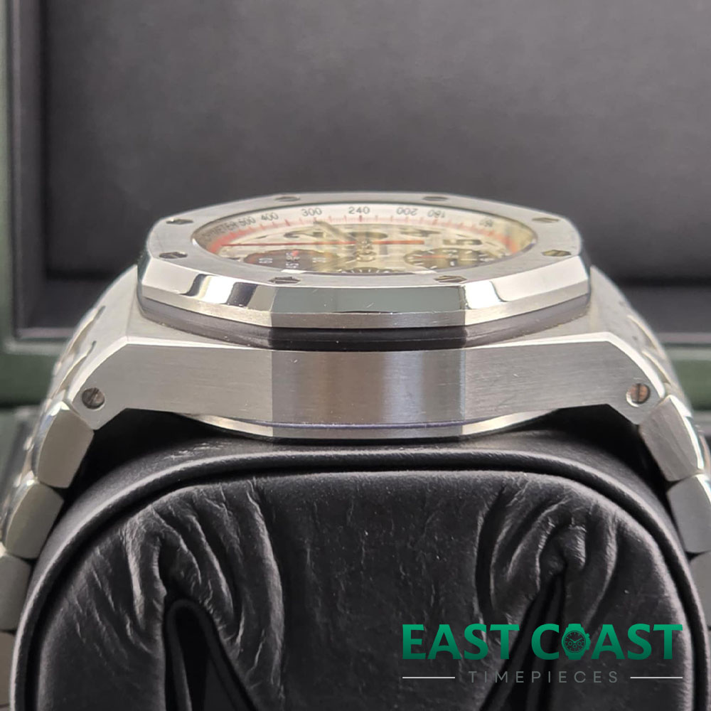 Side Pre-Owned Audemars Piguet Royal Oak Offshore 26170ST